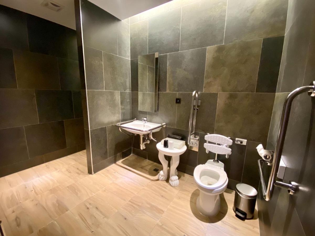 Vaho Motel Kota Hsinchu Bagian luar foto