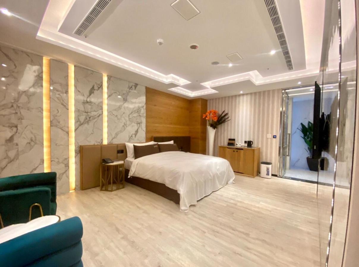 Vaho Motel Kota Hsinchu Bagian luar foto